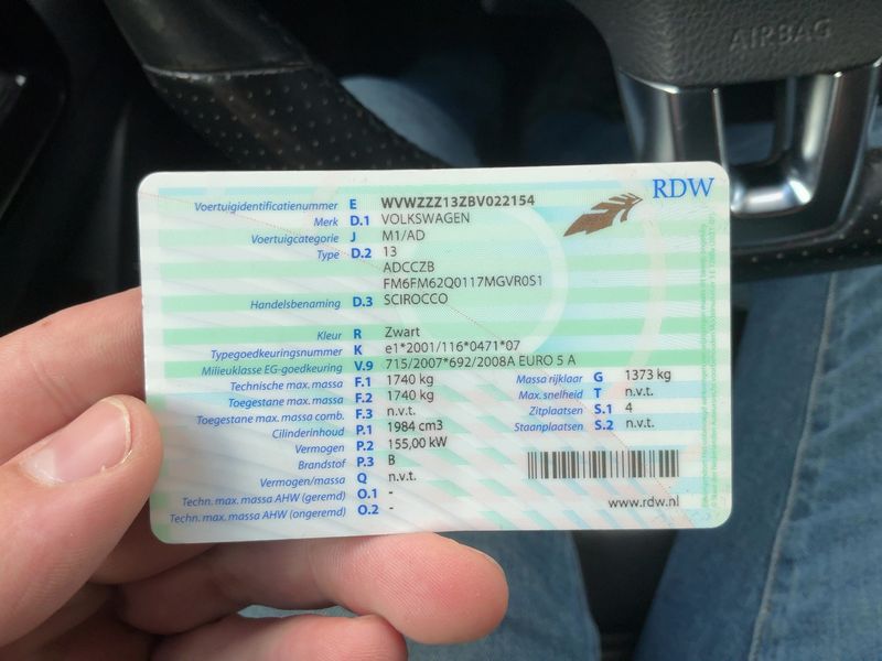 Volkswagen Scirocco 2.0 TSI 2010 – снимка 20