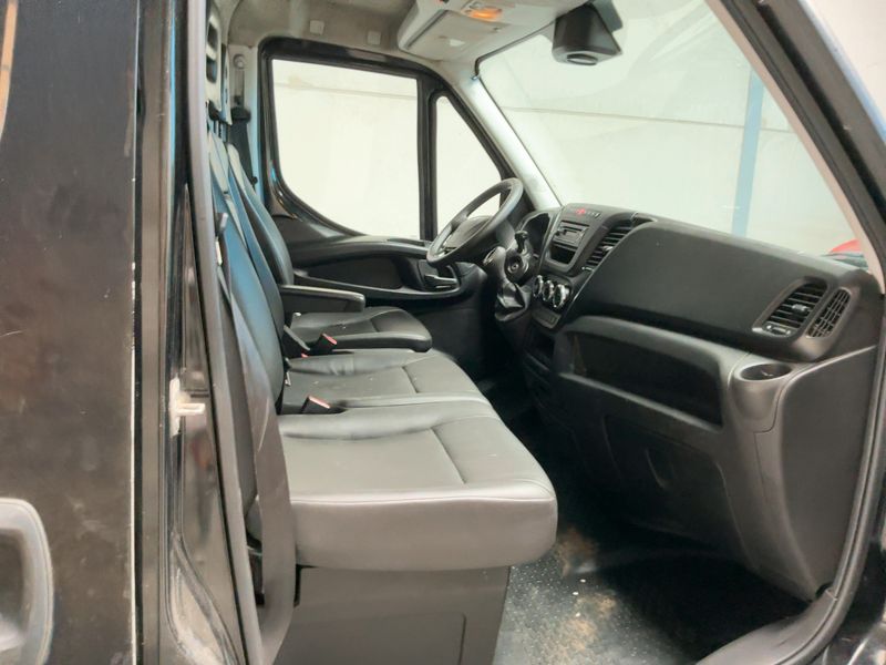 Iveco Daily 3.0 Diesel HKa 35 S V Radstand 4100 — zdjęcie 11