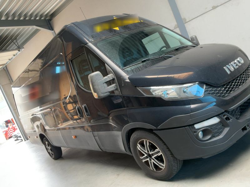 Iveco Daily 3.0 Diesel HKa 35 S V Radstand 4100 — zdjęcie 8