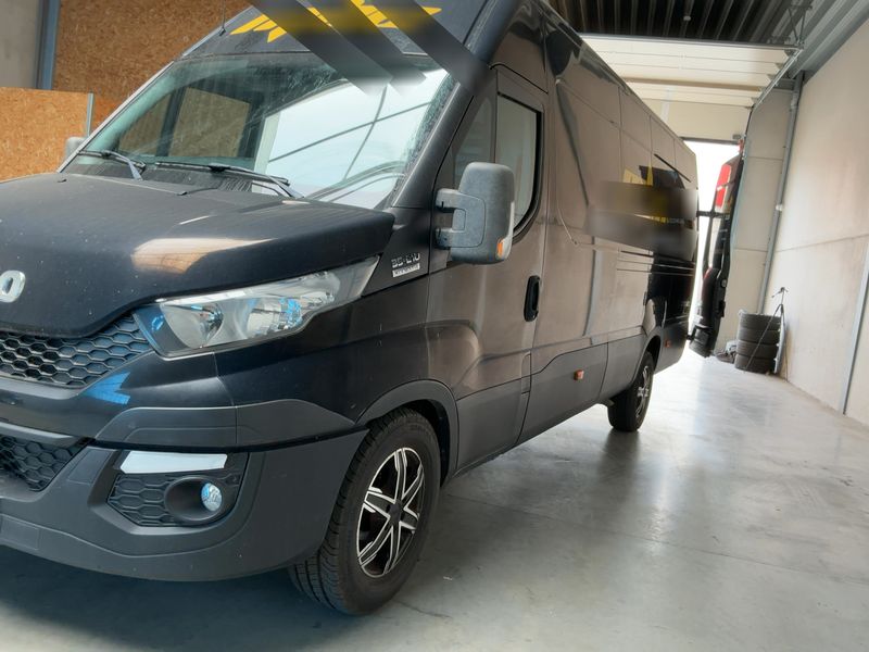 Iveco Daily 3.0 Diesel HKa 35 S V Radstand 4100 — zdjęcie 2