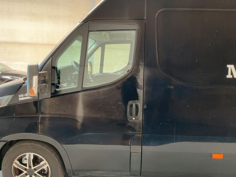 Iveco Daily 3.0 Diesel HKa 35 S V Radstand 4100 — zdjęcie 4