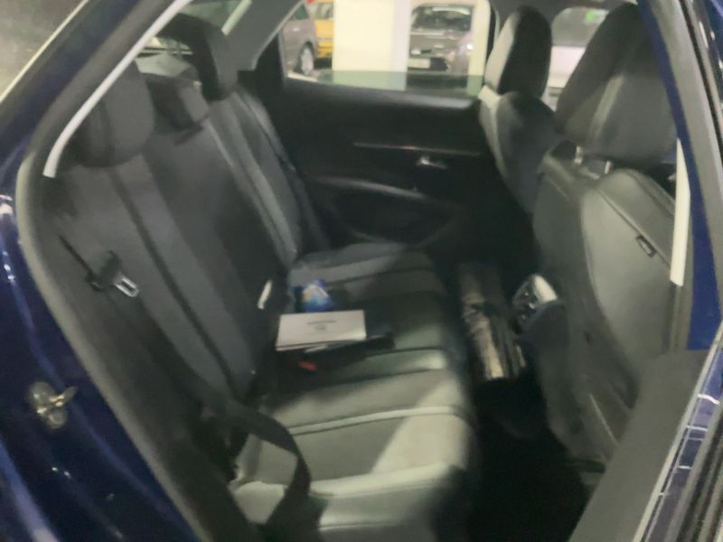Peugeot 3008 1.6 Blue-HDi Allure — zdjęcie 14