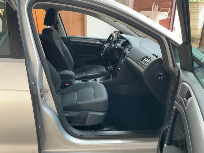 Volkswagen Golf VII 1.0 TSI Comfortline BlueMotion Tech — zdjęcie 11