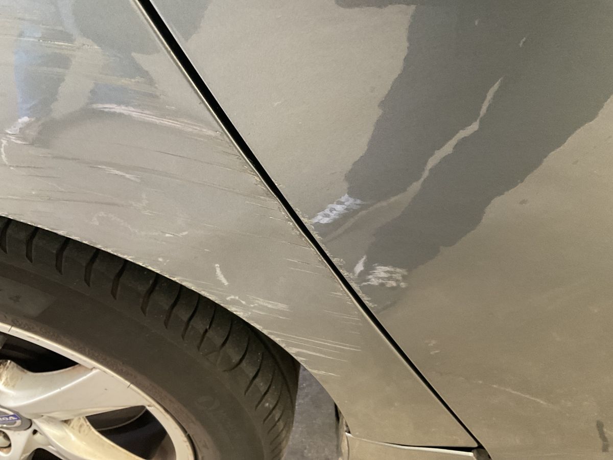 Volvo V60 2018 — photo 29