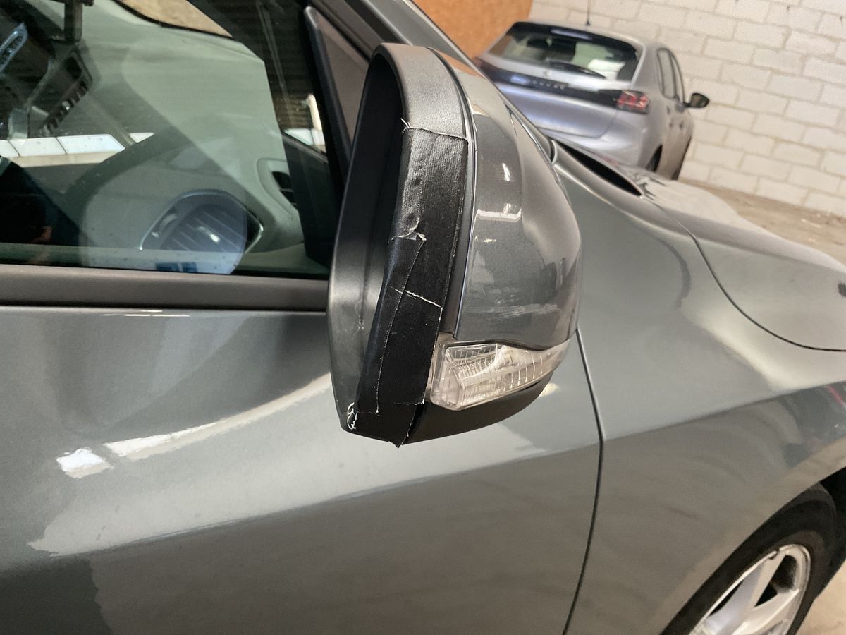 Volvo V60 2018 — photo 28