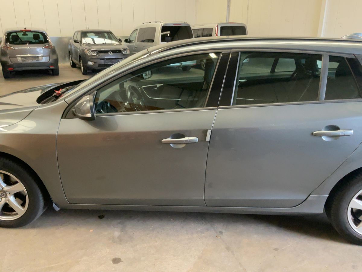 Volvo V60 2018 — photo 5