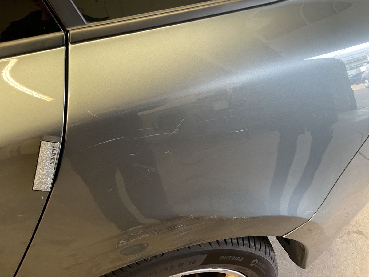 Volvo V60 2018 — photo 41