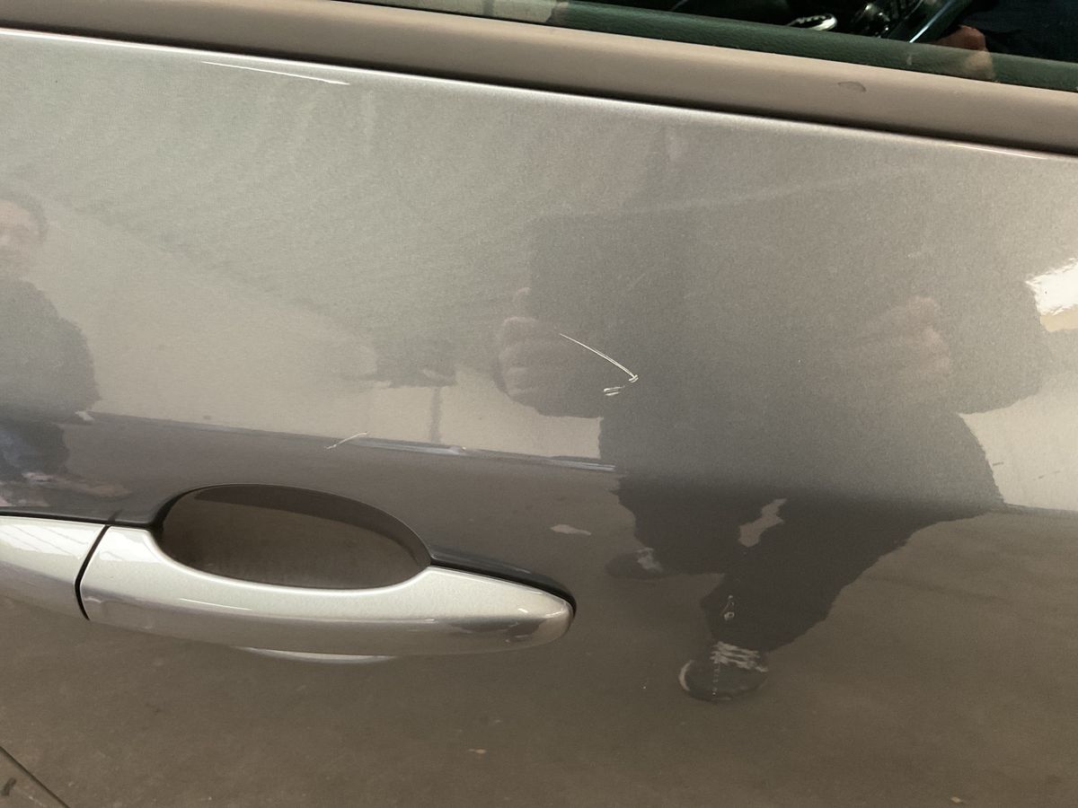 Volvo V60 2018 — photo 31