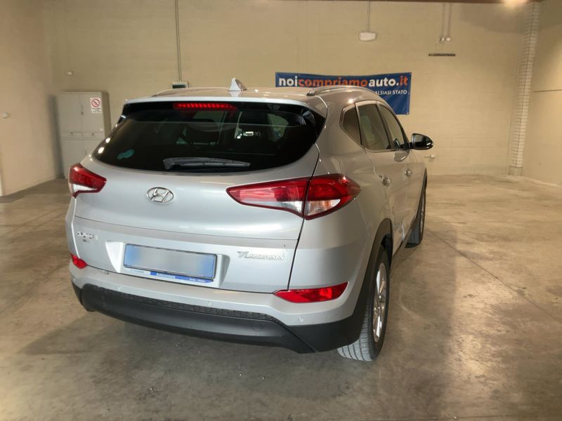Hyundai Tucson 1.7 CRDi Xpossible ISG 2WD — zdjęcie 6