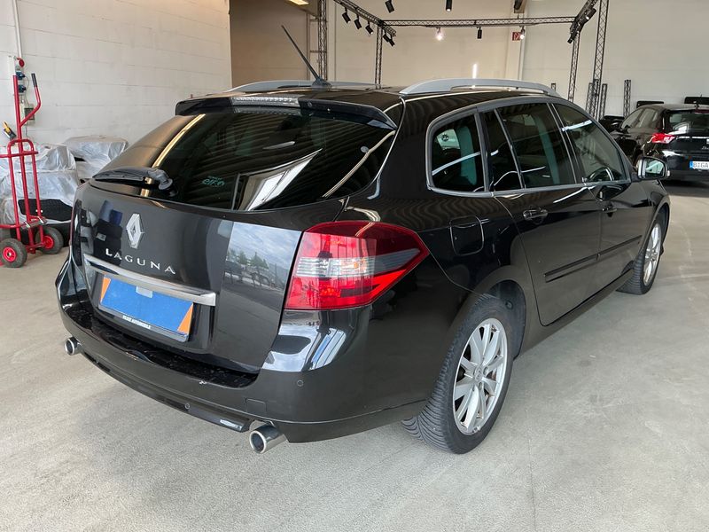 Renault Laguna 2.0 dCi Initiale — zdjęcie 2