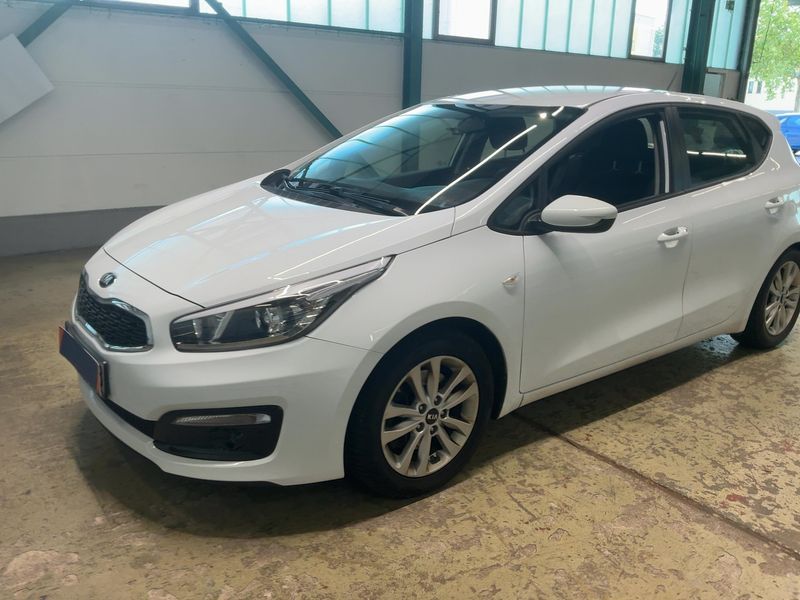 Kia cee'd 1.4 Edition 7 2017 – снимка 2