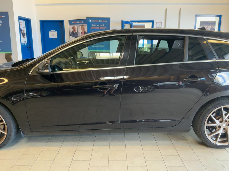 Volvo V60 2.4 D5 Summum AWD 2015 – снимка 4