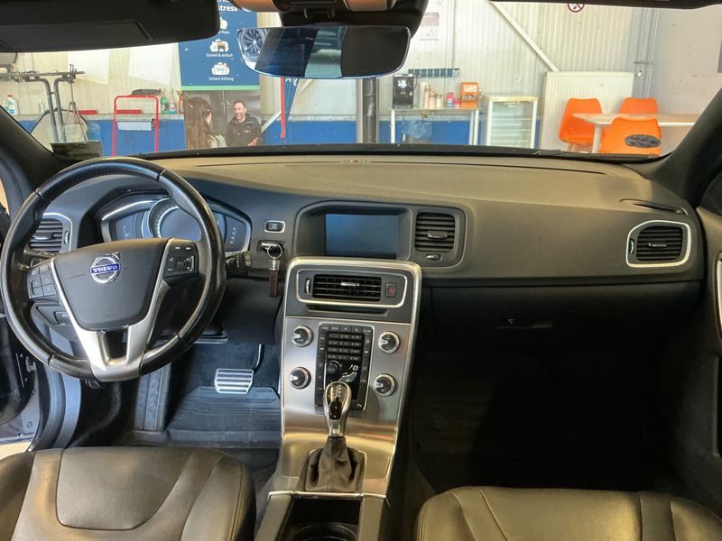 Volvo V60 2.4 D5 Summum AWD 2015 – снимка 18