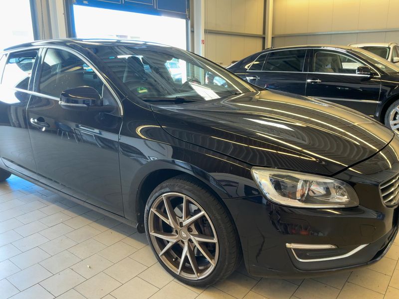 Volvo V60 2.4 D5 Summum AWD 2015 – снимка 12