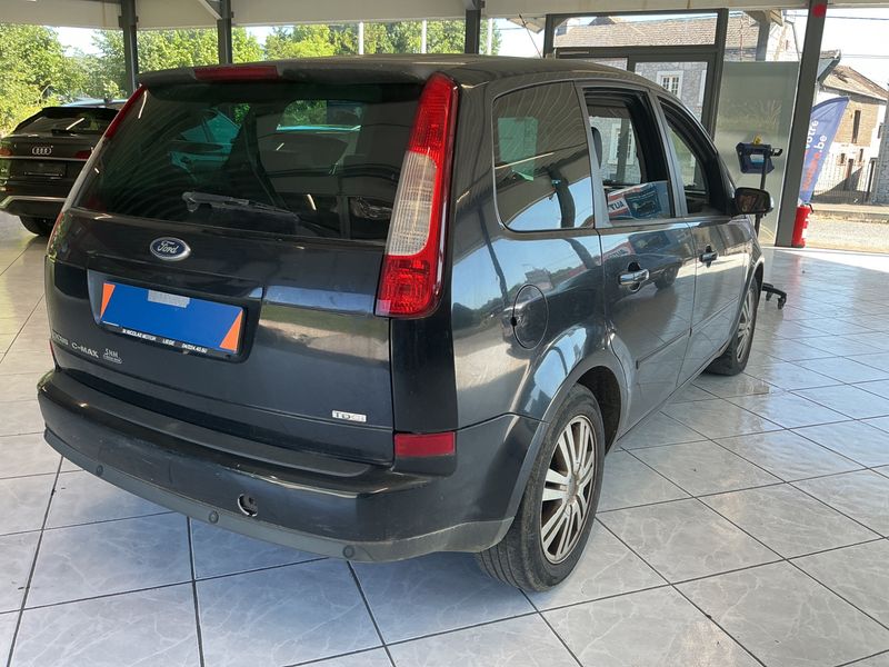Ford C-Max 1.6 TDCi Ghia — zdjęcie 2