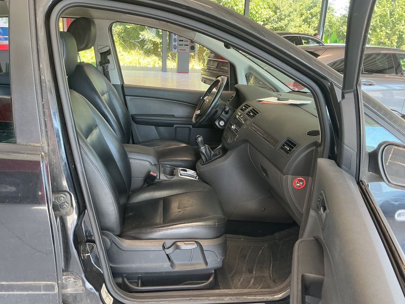 Ford C-Max 1.6 TDCi Ghia — zdjęcie 3