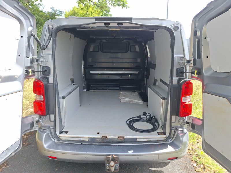 Opel Vivaro electric drive 100 kW M (L2) — zdjęcie 9