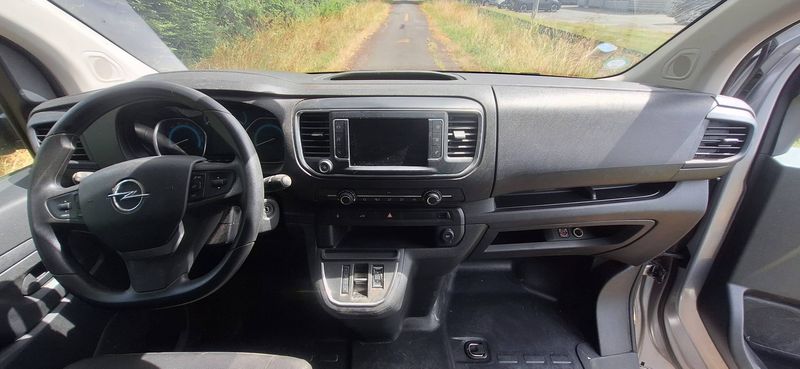 Opel Vivaro electric drive 100 kW M (L2) — zdjęcie 11