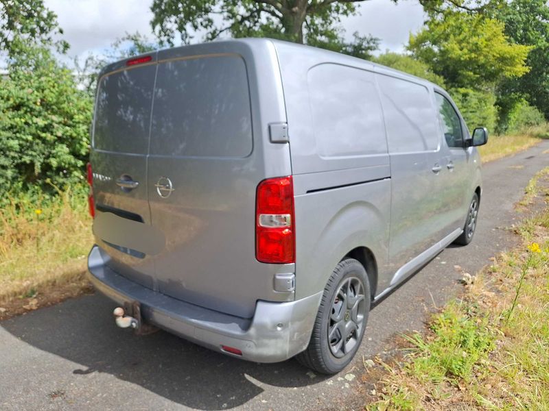 Opel Vivaro electric drive 100 kW M (L2) — zdjęcie 5