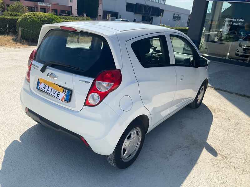 Chevrolet Spark 1.0 LT — zdjęcie 2