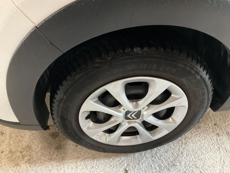 Citroen C3 1.2 PureTech Feel 2019 – снимка 3