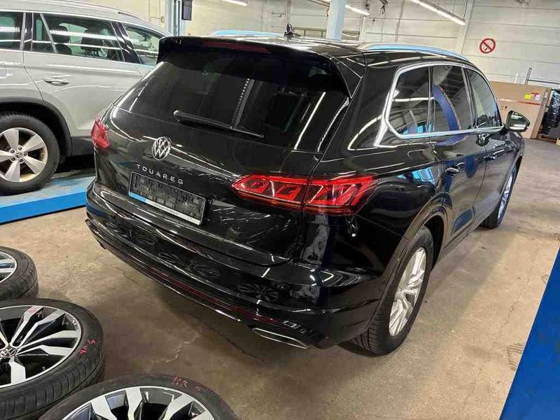 Volkswagen Touareg 3.0 V6 TDI R-Line 4Motion — zdjęcie 13