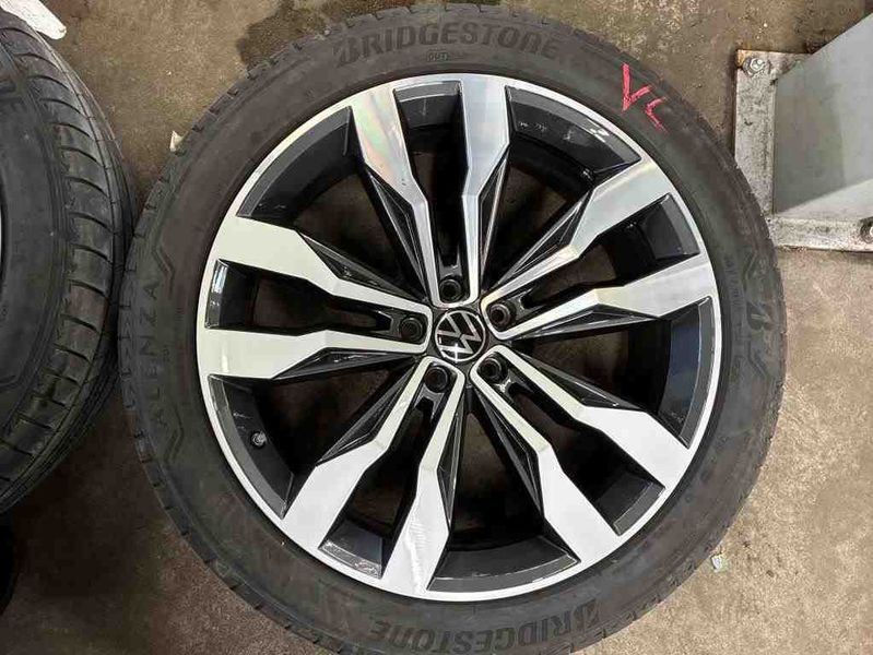 Volkswagen Touareg 3.0 V6 TDI R-Line 4Motion — zdjęcie 24