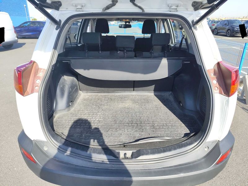 Toyota RAV 4 2.0 D-4D Active — zdjęcie 9