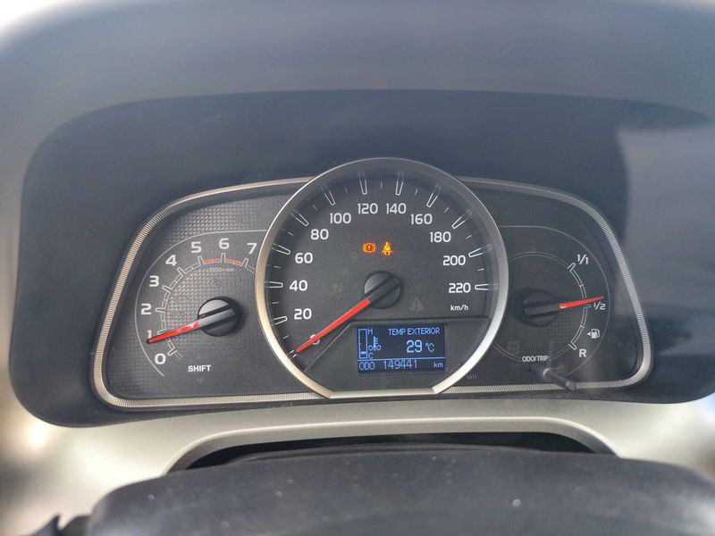 Toyota RAV 4 2.0 D-4D Active — zdjęcie 12