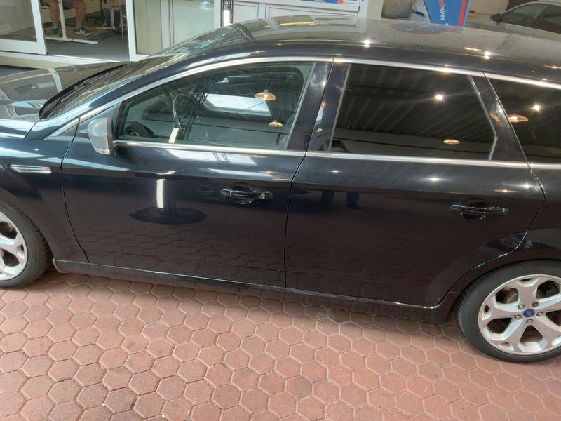 Ford Mondeo 2.0 TDCi Titanium — zdjęcie 4