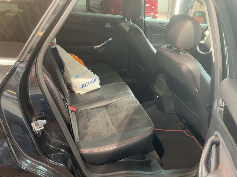 Ford Mondeo 2.0 TDCi Titanium — zdjęcie 14