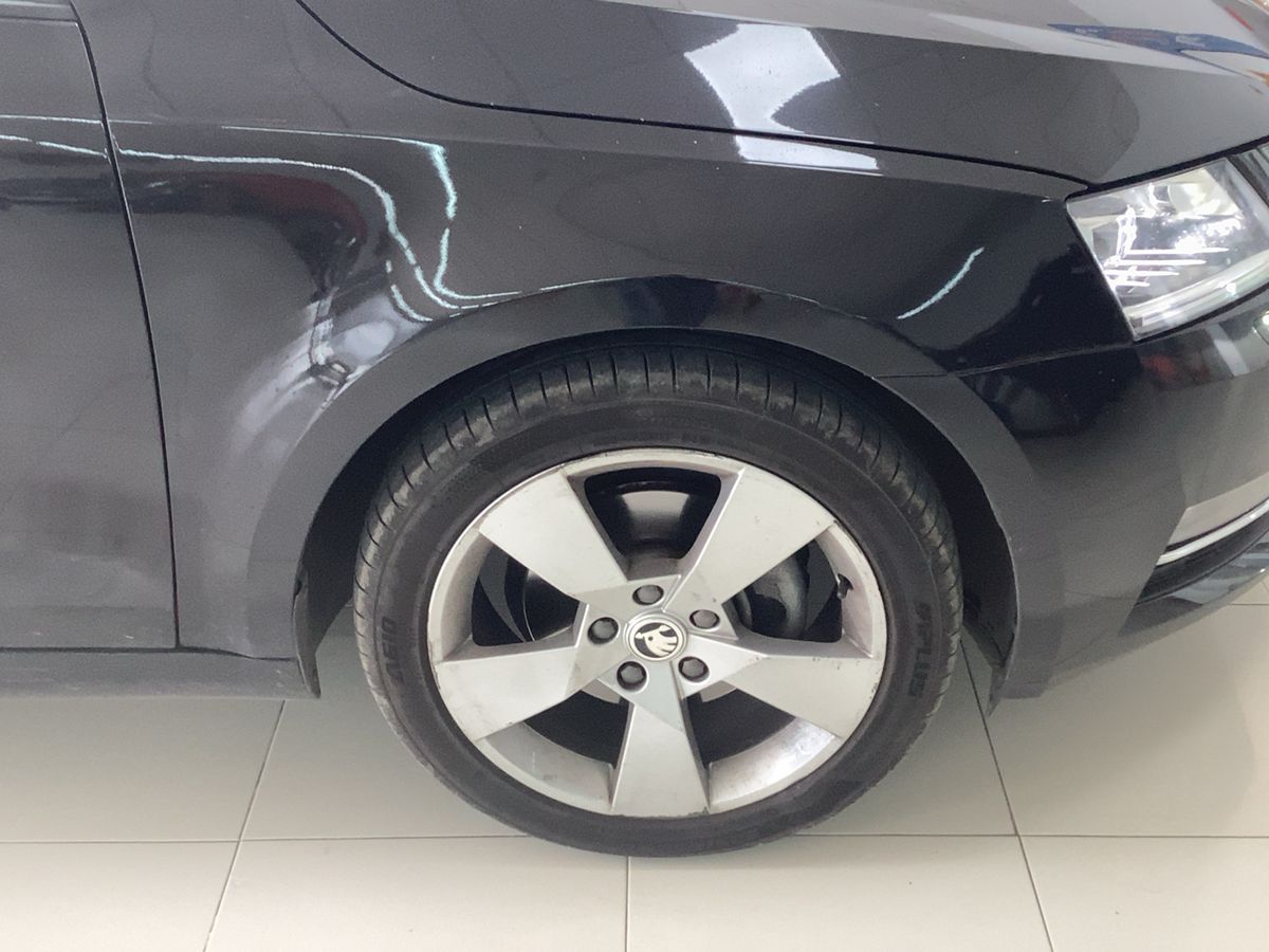Skoda Octavia 2018 — photo 12
