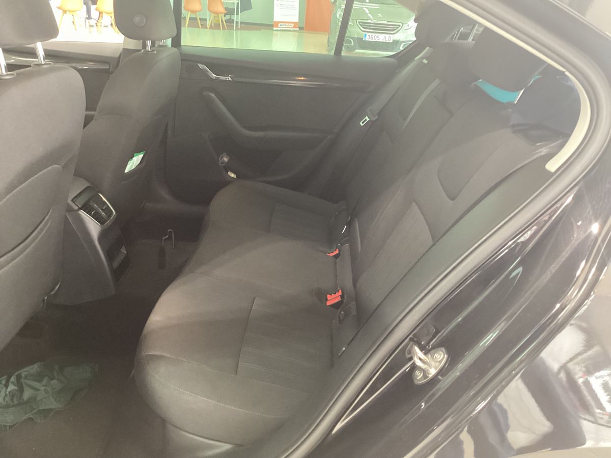 Skoda Octavia 2018 — photo 31