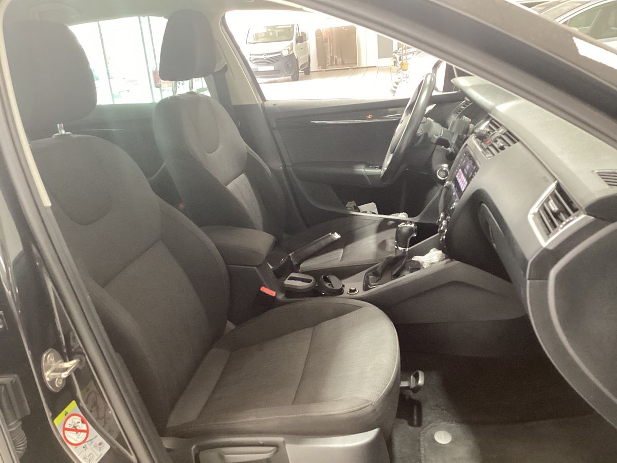 Skoda Octavia 2018 — photo 17