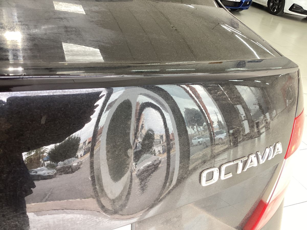 Skoda Octavia 2018 — photo 48