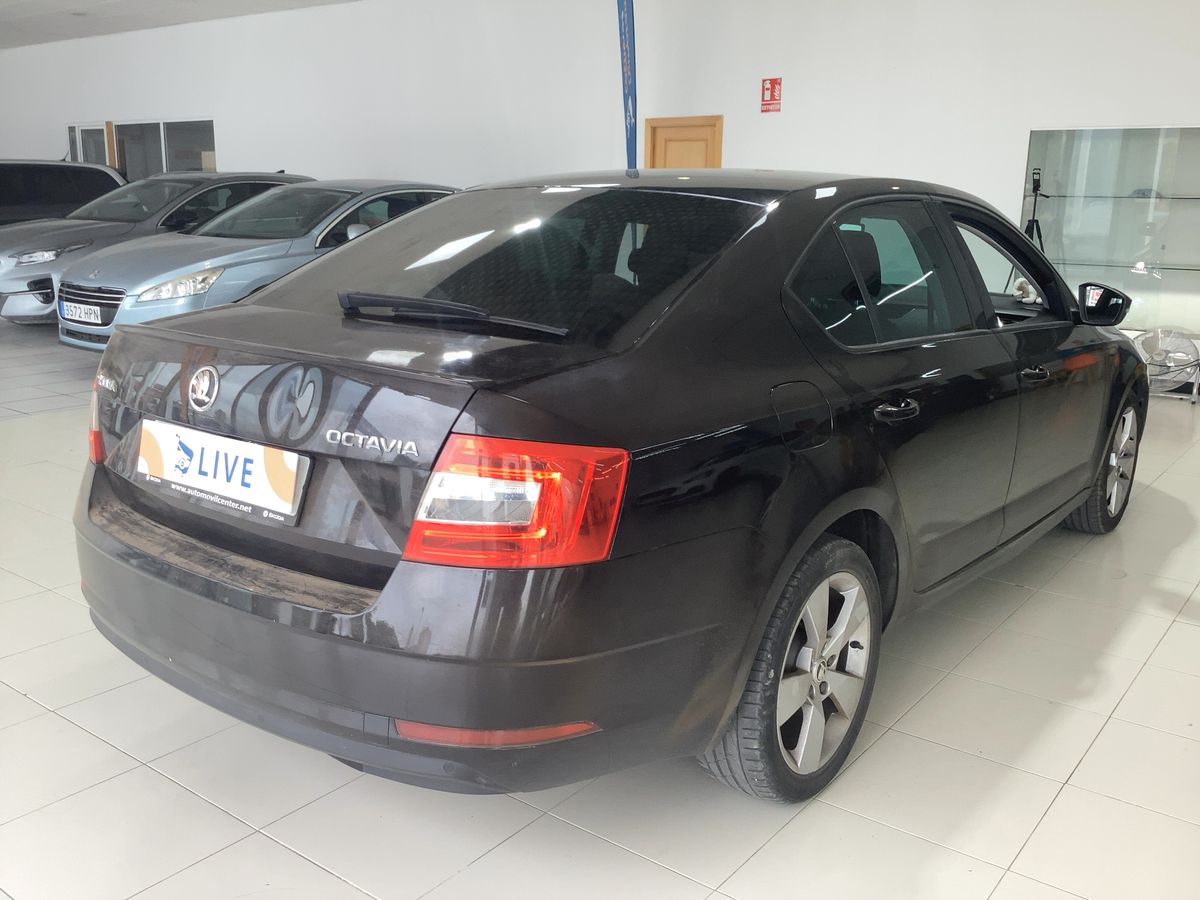 Skoda Octavia 2018 — photo 9