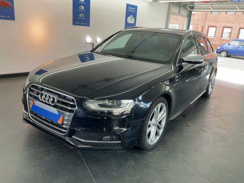 Audi S4 3.0 V6 TFSI quattro