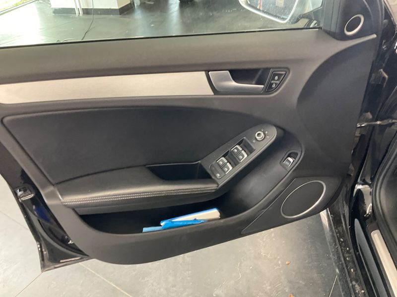 Audi S4 3.0 V6 TFSI quattro 2012 – снимка 27