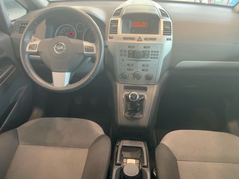 Opel Zafira 1.8 Family — zdjęcie 12