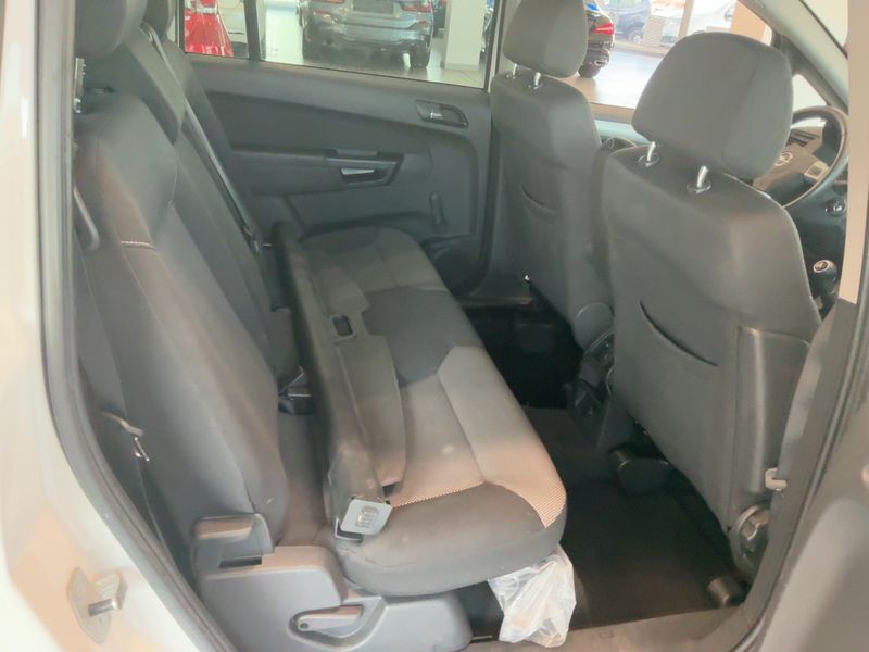 Opel Zafira 1.8 Family — zdjęcie 14