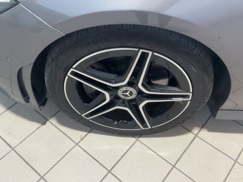 Mercedes-Benz CLA-Klasse CLA 200 d Shooting Brake AMG Line 2023 – снимка 3