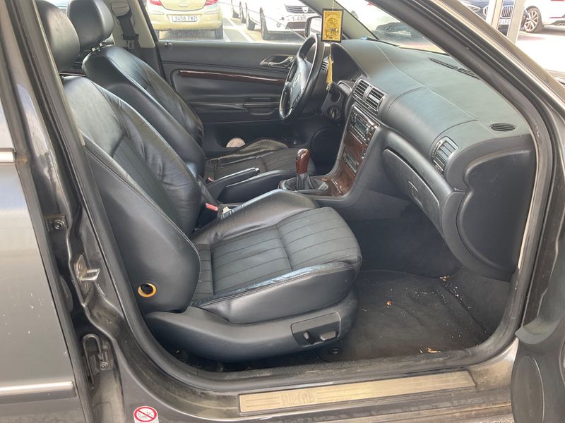 Skoda Superb 1.9 TDI Elegance — zdjęcie 3