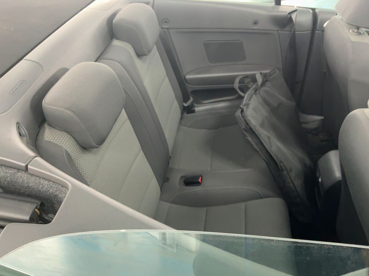 Volkswagen Golf 2011 — photo 21
