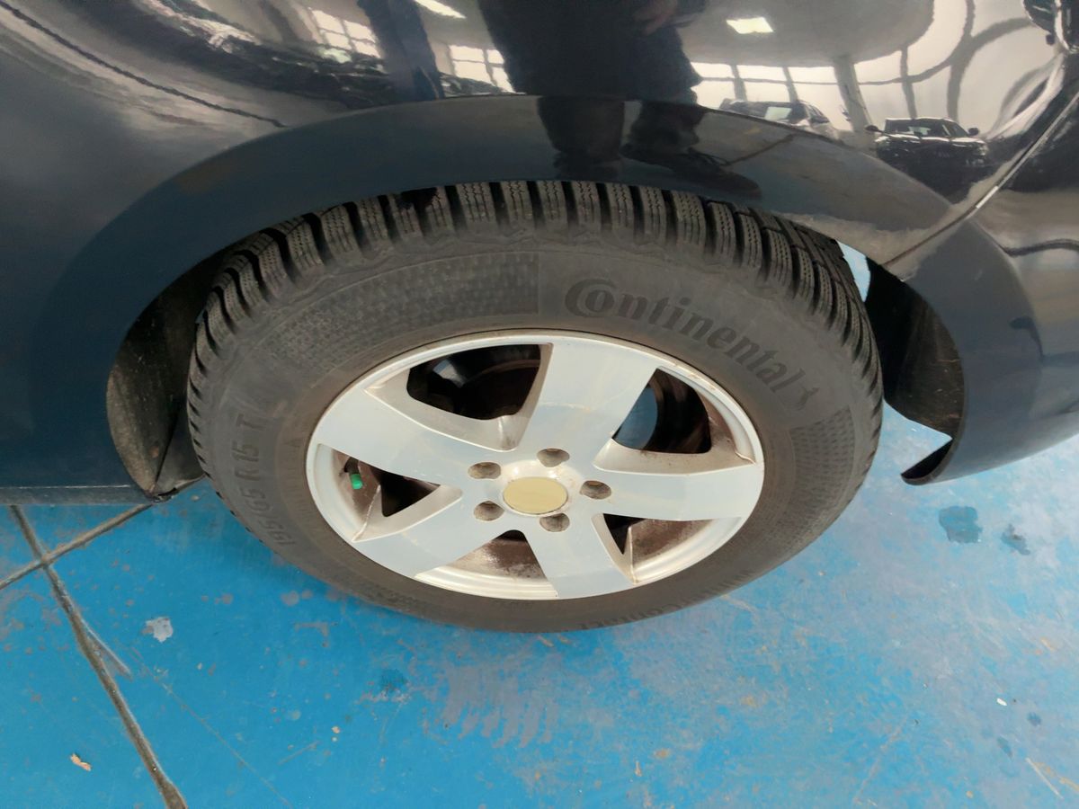 Volkswagen Golf 2011 — photo 6