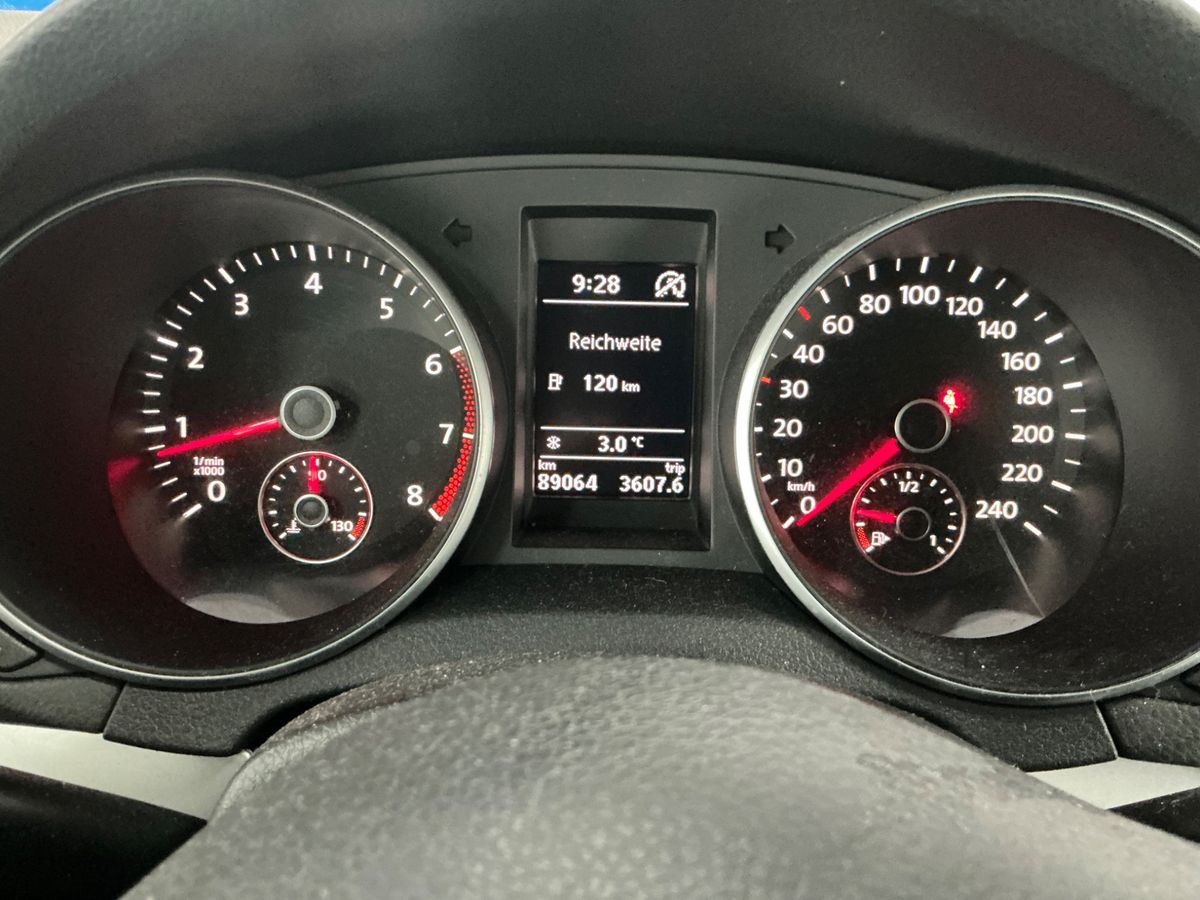 Volkswagen Golf 2011 — photo 20
