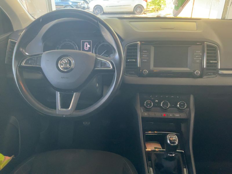 Skoda Karoq 1.0 TSI Ambition — zdjęcie 12