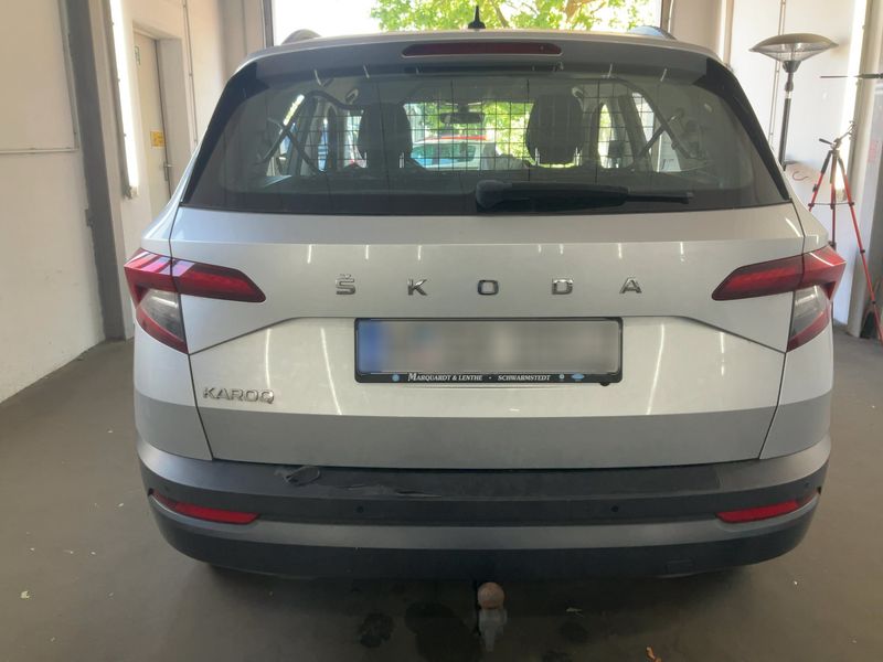 Skoda Karoq 1.0 TSI Ambition — zdjęcie 5