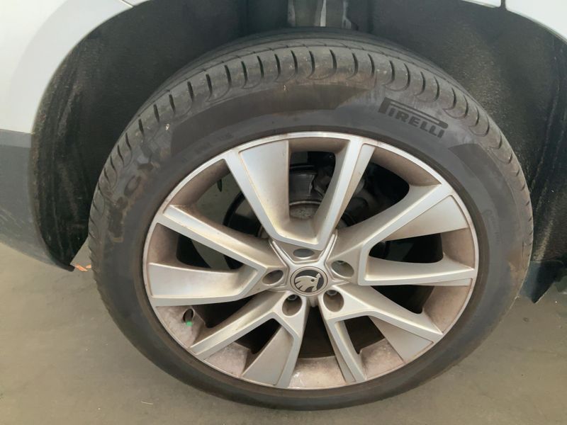 Skoda Karoq 1.0 TSI Ambition 2019 – снимка 9