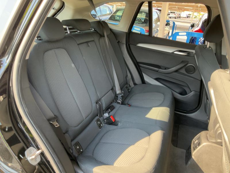 BMW X1 xDrive 25e — zdjęcie 14