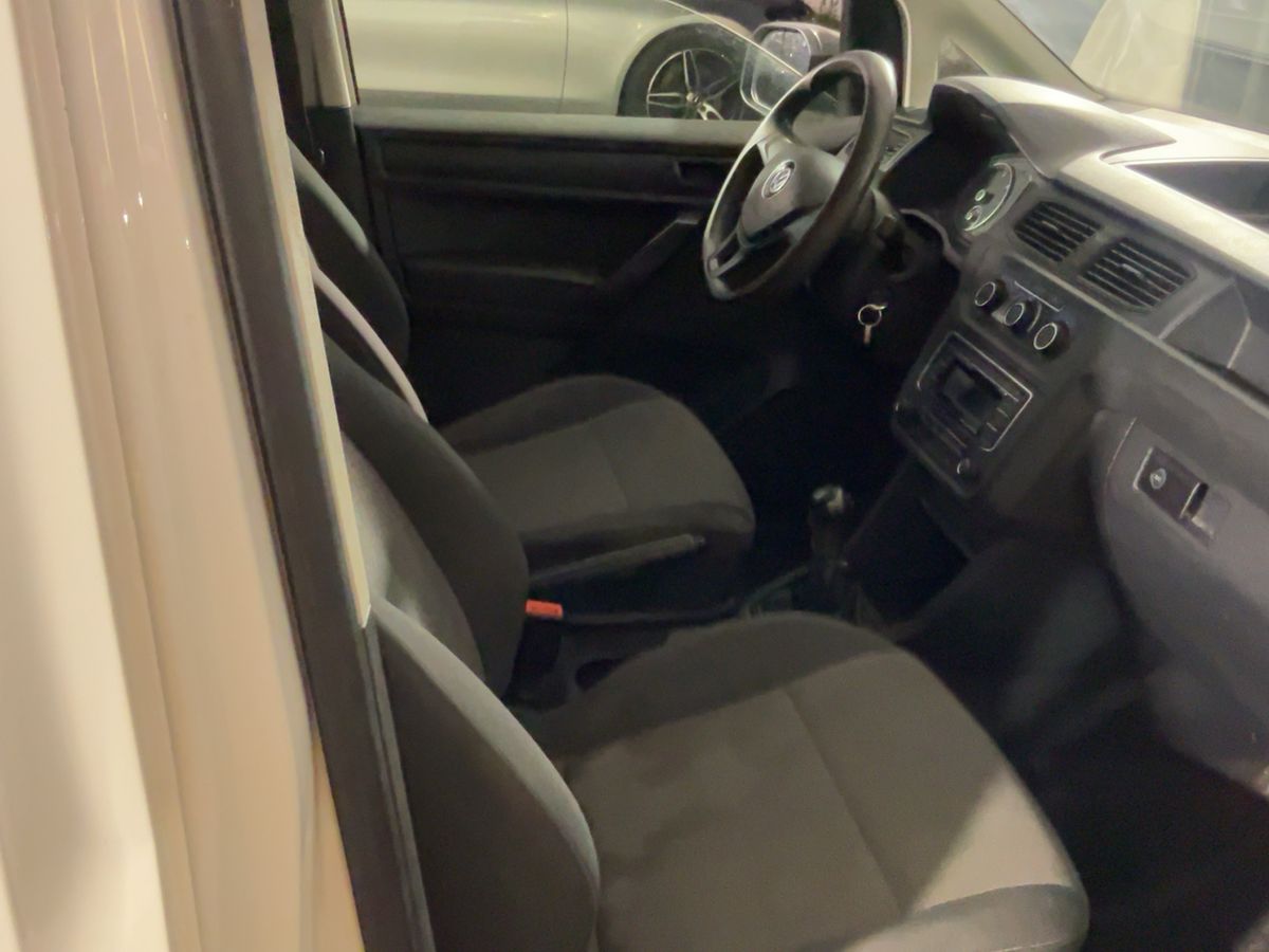 Volkswagen Caddy 2020 — photo 17